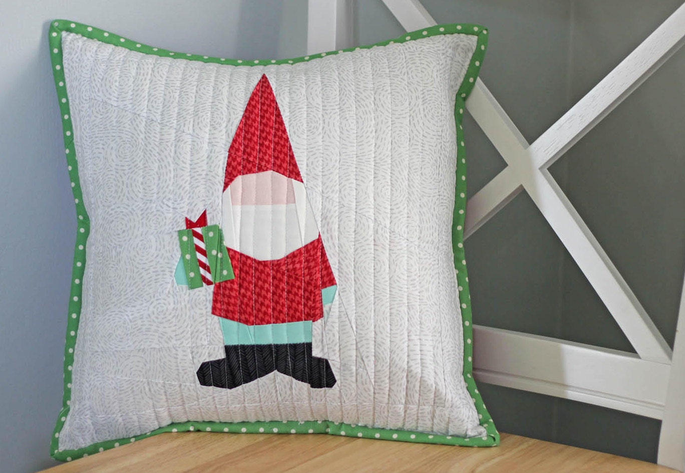 Christmas Gnome Foundation Paper Pieced Quilt Block PDF Pattern - Instant Download