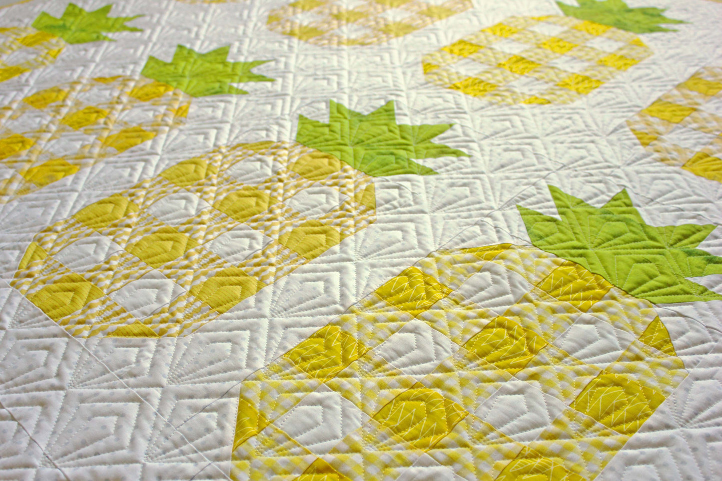 Plaid Pineapples Quilt PDF Pattern - Instant Download