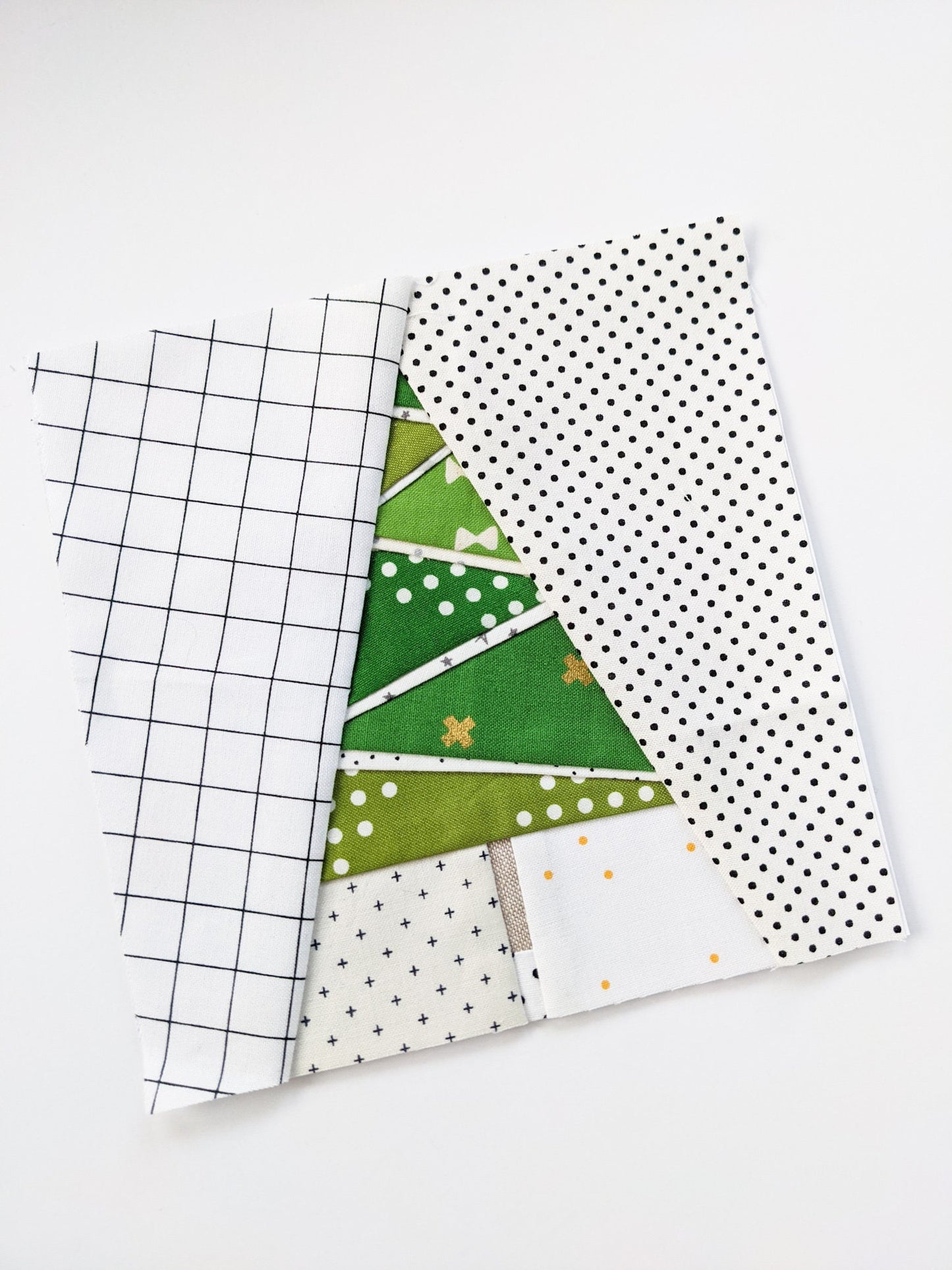 Garland Trees Foundation Paper Piecing Quilt Block PDF Pattern - Instant Download
