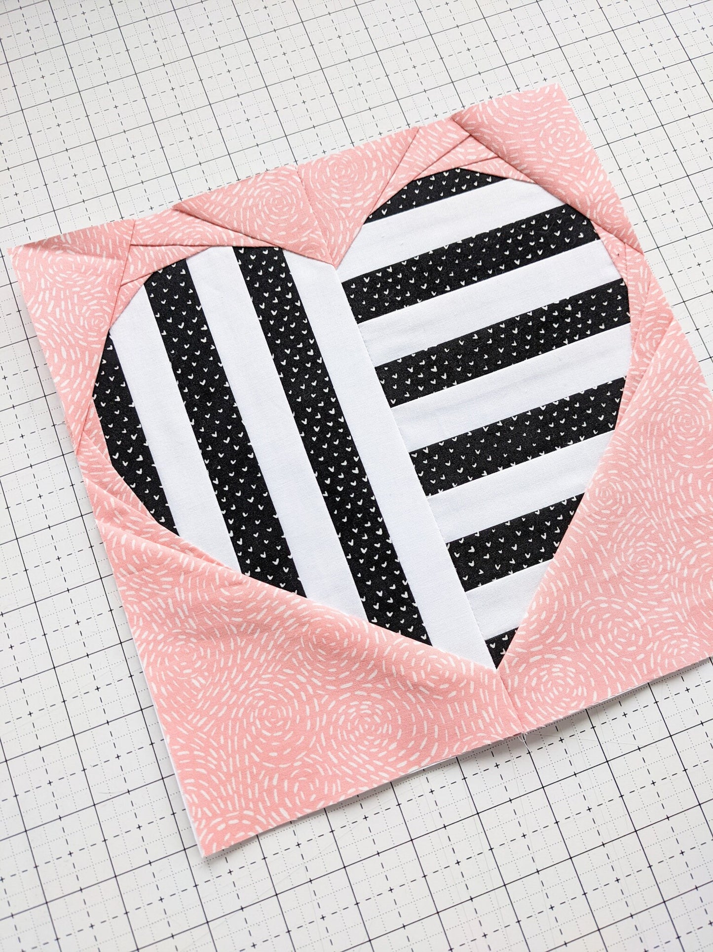 Mod Heart Foundation Paper Piecing Quilt Block PDF Pattern - Instant Download