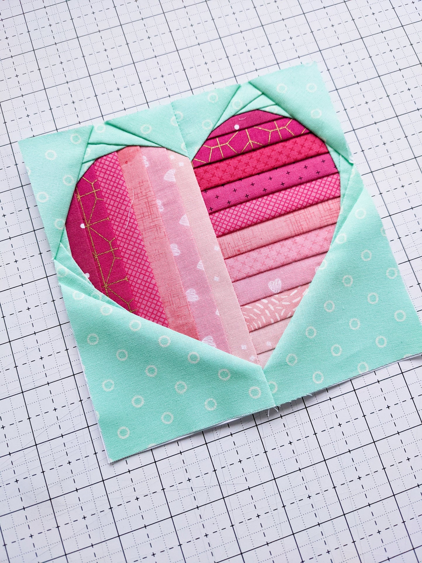Mod Heart Foundation Paper Piecing Quilt Block PDF Pattern - Instant Download