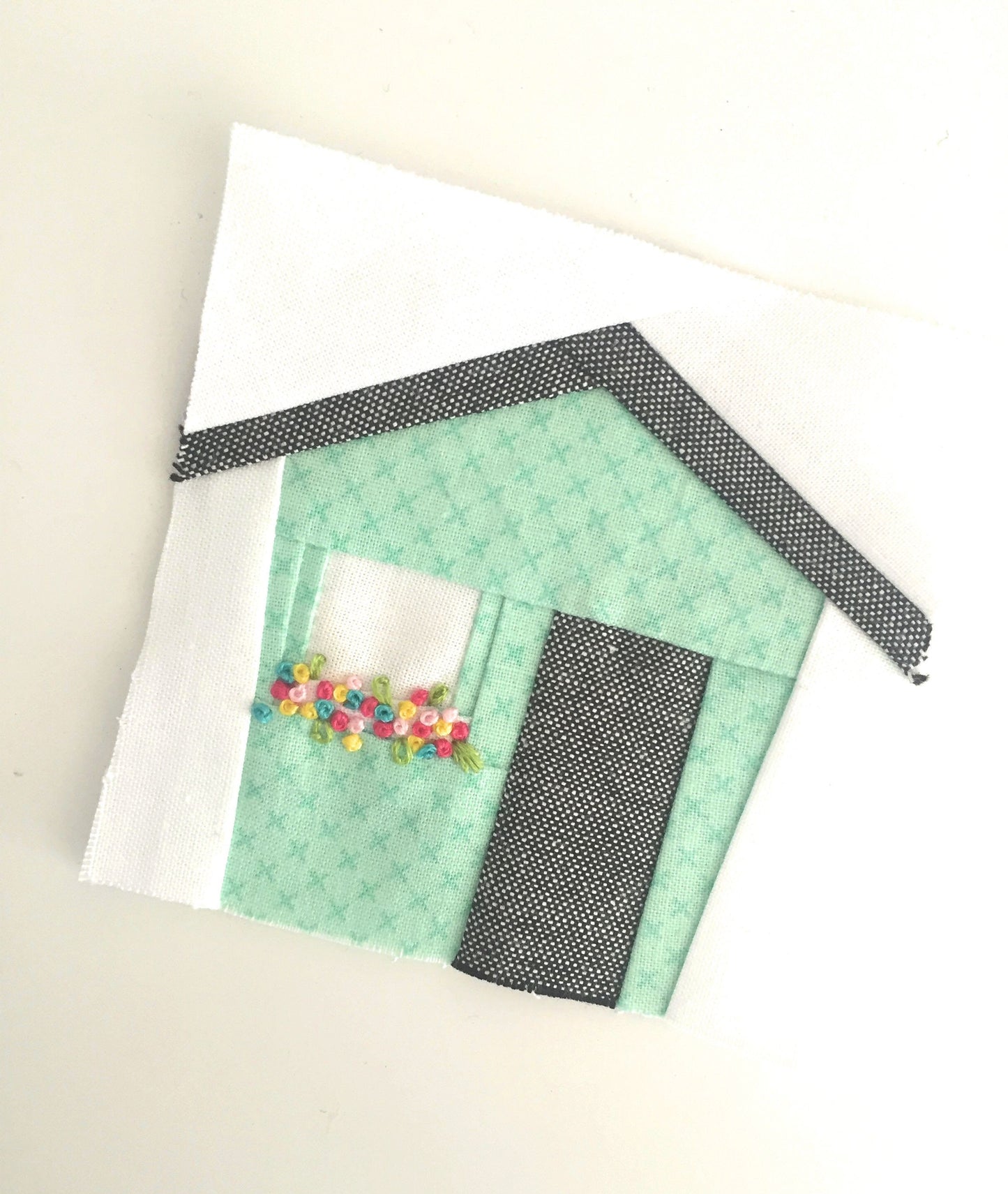 Tiny House Foundation Paper Piecing Quilt Block PDF Pattern - Instant Download