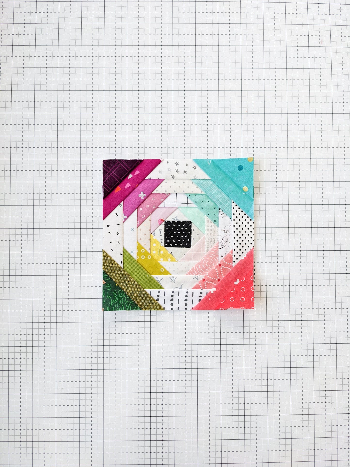 Tiny Pineapple Foundation Paper Piecing Quilt Block PDF Pattern - Instant Download