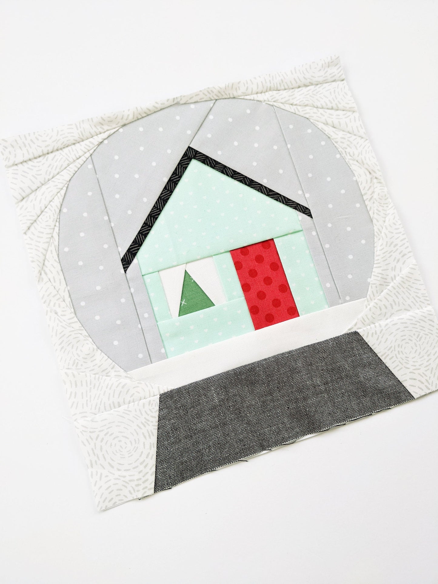 Snow Globe Foundation Paper Piecing Quilt Block PDF Pattern - Instant Download